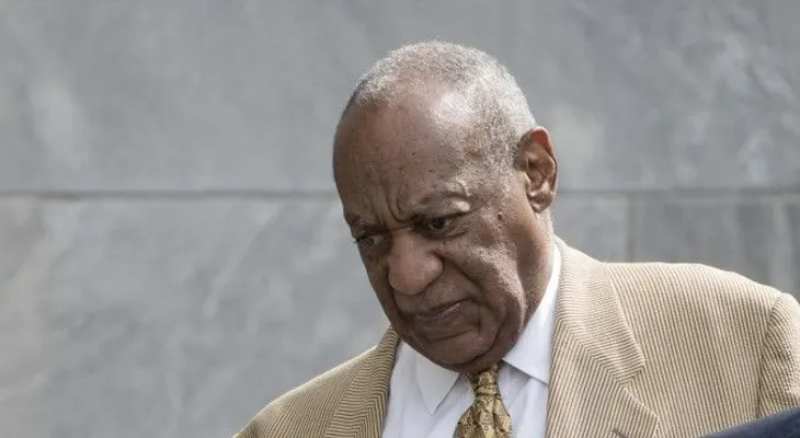 Abogados de Bill Cosby alegan racismo y prejuicio