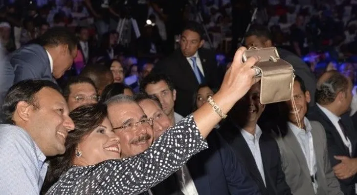 Presidente Medina lanza programa República Digital en Santiago