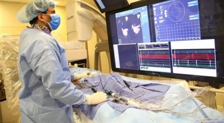 Implantan nuevo marcapasos inalámbrico a pacientes