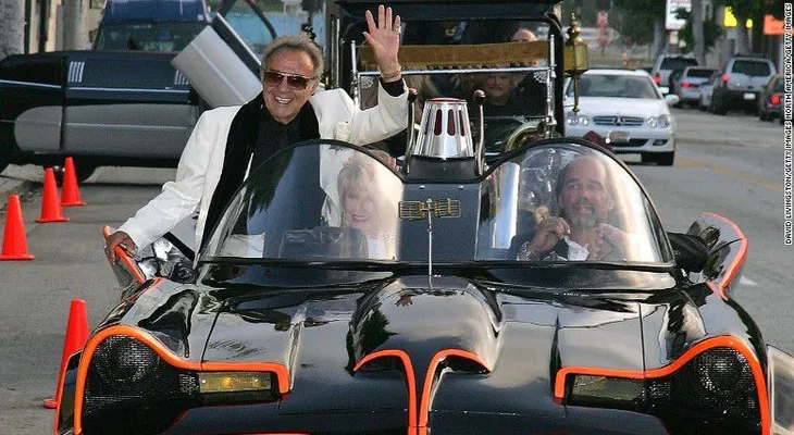 Muere George Barris, el creador del Batimóvil