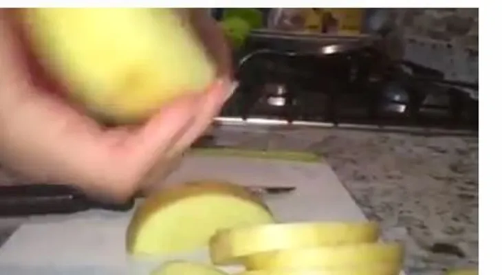 Las papas dañadas tienen bacterias cancerígenas (VIDEO)