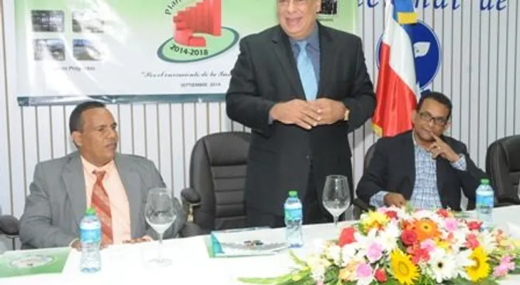  CORPHOTELS presenta Plan Estratégico 2014-2018