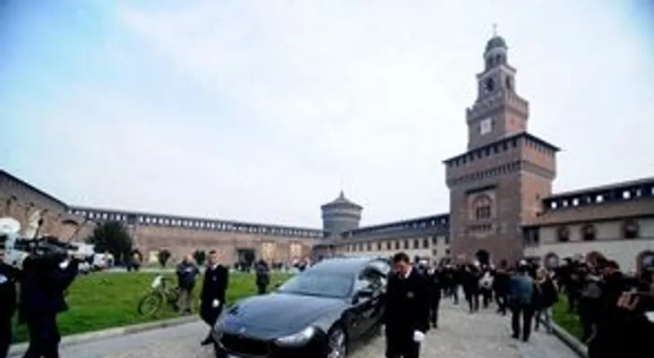 Italia despide al escritor y semiólogo Eco con un funeral laico en Milán