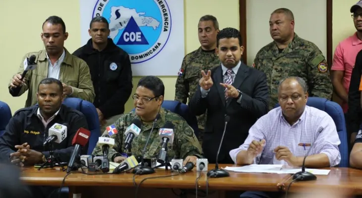 COE disminuye a dos provincias en alerta amarilla y 10 mil 950 desplazados