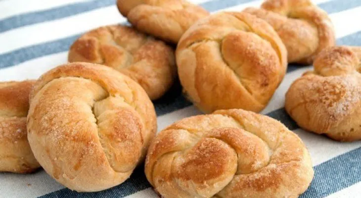 Prepara una ricas caracolas dulces para la merienda 