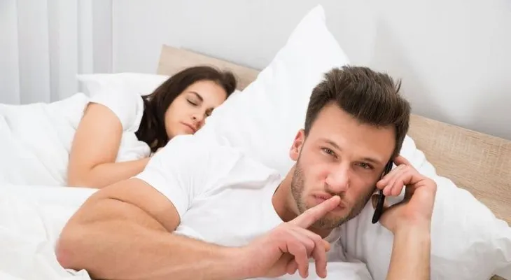 ¿Por qué un hombre no deja a su esposa, aunque ame a su amante?