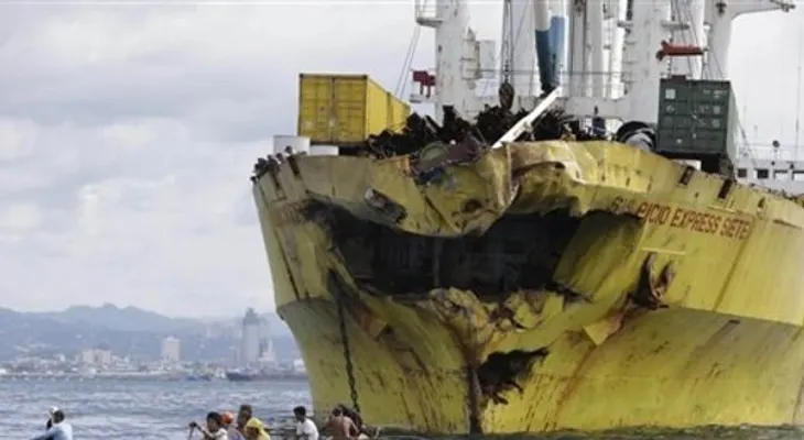 Buscan a víctimas del ferry hundido en Filipinas