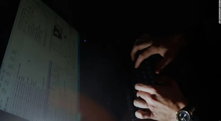Republicanos creen que la pornografía es una crisis de salud pública