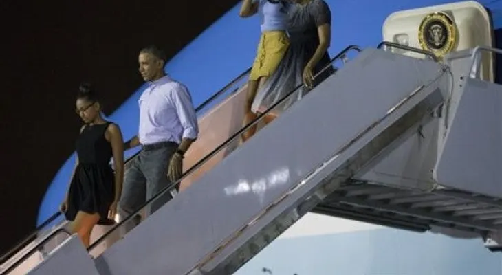 Obama y Biden comparten listas de música navideña en Spotify