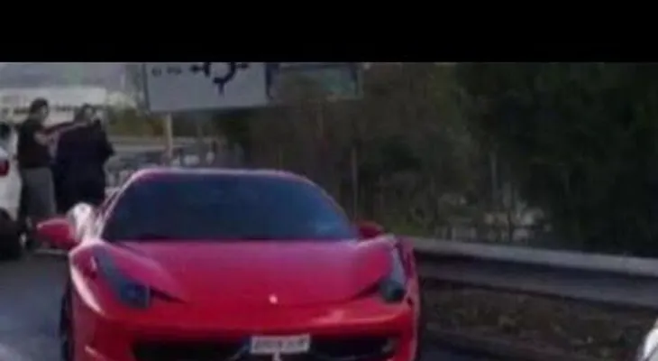 Neymar estrella su Ferrari de 300.000 euros y sale ileso