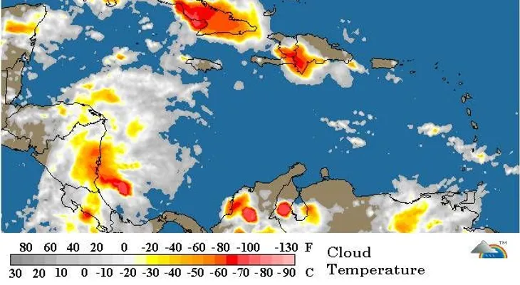 Onda tropical y vaguada provocarán lluvias hoy y mañana