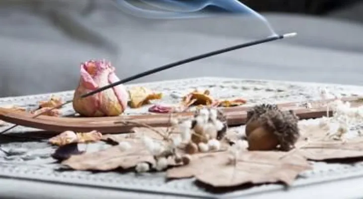 El humo del incienso es más tóxico que el de los cigarrillos