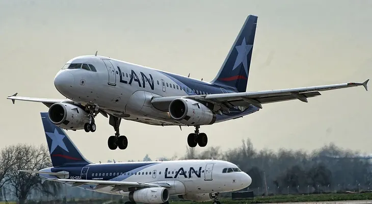 LATAM Airlines también suspende vuelos a Venezuela