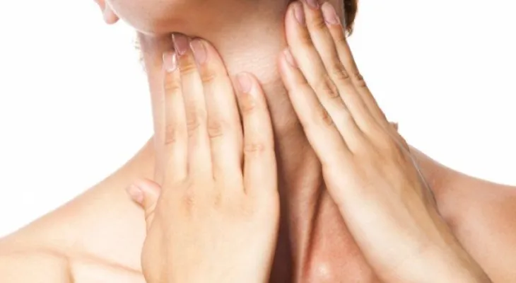 8 ejercicios súper efectivos para la papada