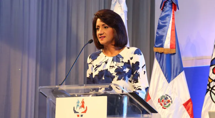 Primera Dama: Padres son escudos contra la violencia