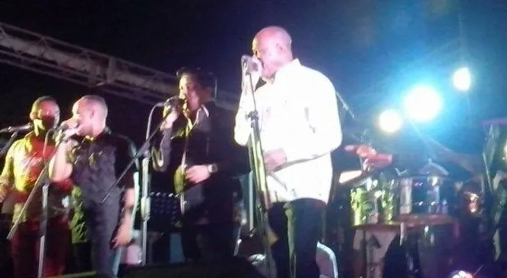 Johnny Ventura enciende fiesta navideña de Multimedios del Caribe