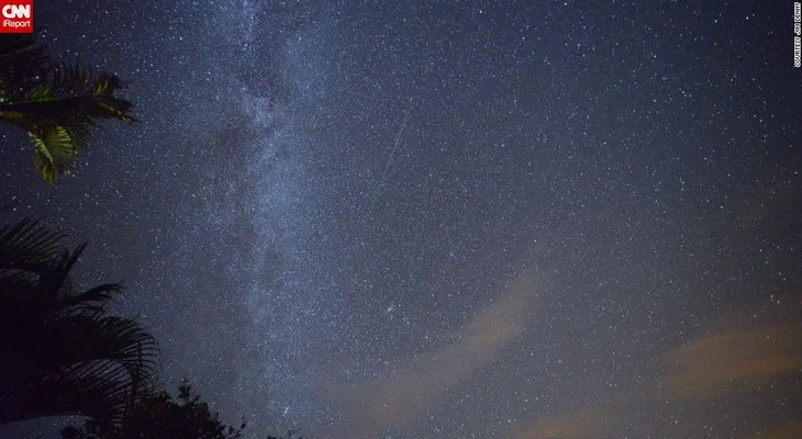 Habrá lluvia de estrellas Perseidas este fin de semana: te contamos cómo verlas