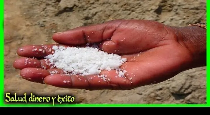 Tira sal en las esquinas de tu casa y en tus bolsillos y mira lo que sucede!!