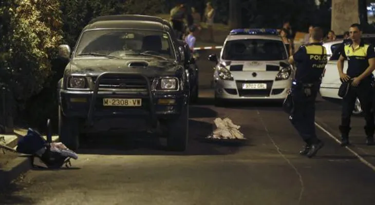 Bebé de dos meses muere atropellado tras caer de cargador