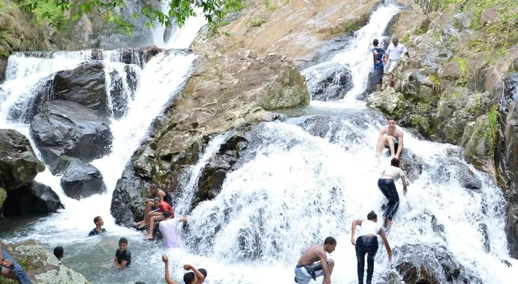 Salto Grande es una catarata formada por cinco saltos de agua en El Seibo