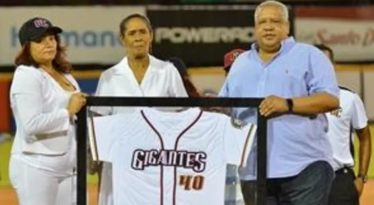 Gigantes siguen senda ganadora; se imponen 4-3 a Las Estrellas