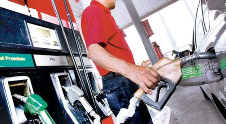 Gobierno da un receso sin aumentar combustibles en Semana Santa