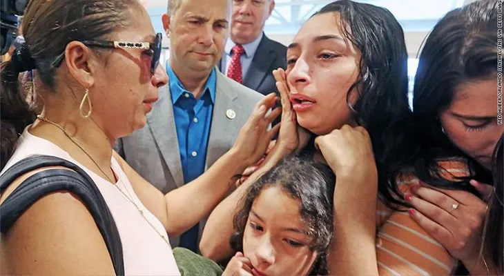 Una organización respaldada por Mark Zuckerberg ayuda a familias de inmigrantes separadas