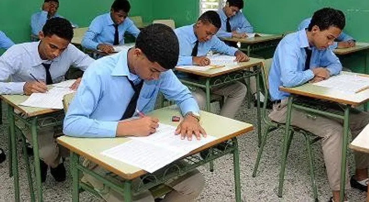 Ministerio de la Juventud gradúa a 1381 jóvenes de Azua y  Peravia
