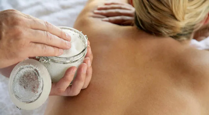 Cómo hacer el mejor exfoliante natural para la piel