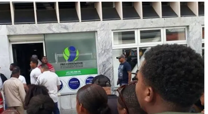 Degüellan empleada Annery Peña Pérez, en asalto a joyería de Ciudad Colonial