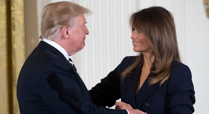 Trump habla sobre la salud de la primera dama: â??Pasó por un momento difícil, pero está bienâ?