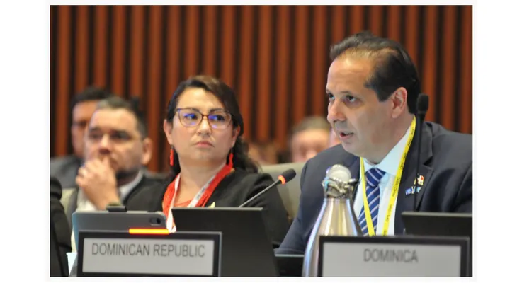 Víctor Atallah propone centro para garantizar medicamentos seguros