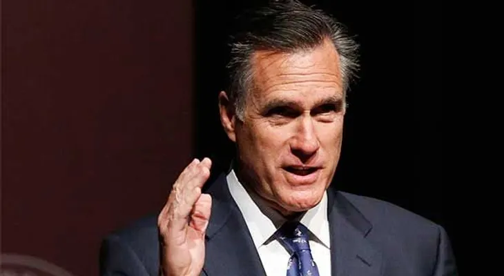 Romney dice en discurso que Trump es un "fraude"