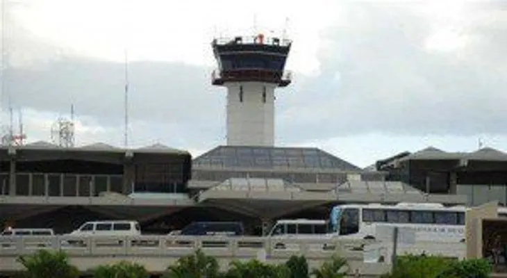 Refuerzan aeropuertos RD tras atentados en París
