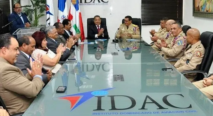 IDAC y el Ejército Dominicano firman acuerdo 