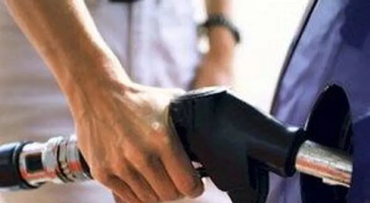 Mantienen inalterable precios gasolinas, gasoil óptimo y gas natural; restantes combustibles con variaciones