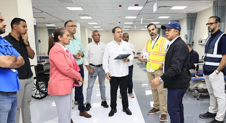 Director SNS supervisa hospital en San Francisco de Macorís