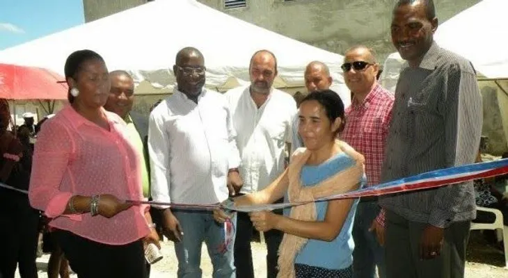 Entregan 32 apartamentos en batey de Independencia