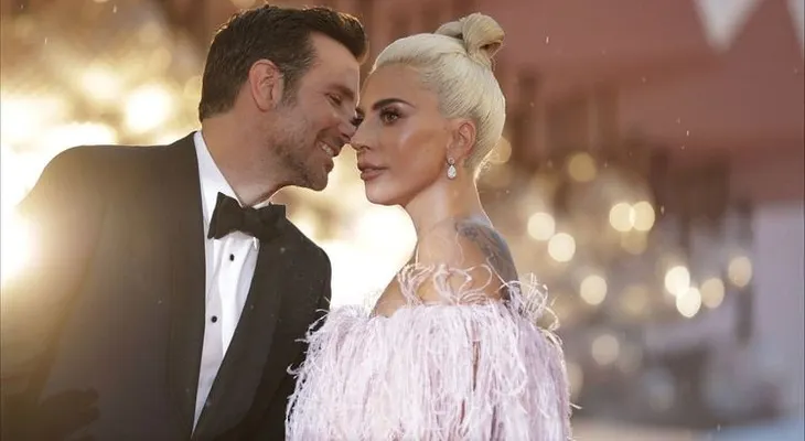 Lady Gaga y Bradley Cooper tuvieron una química instantánea. Qué se sabe de su relación