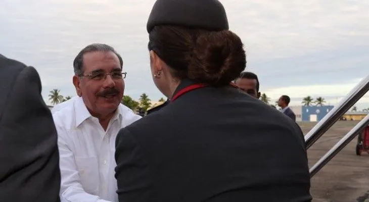 El presidente Medina salió a Belice