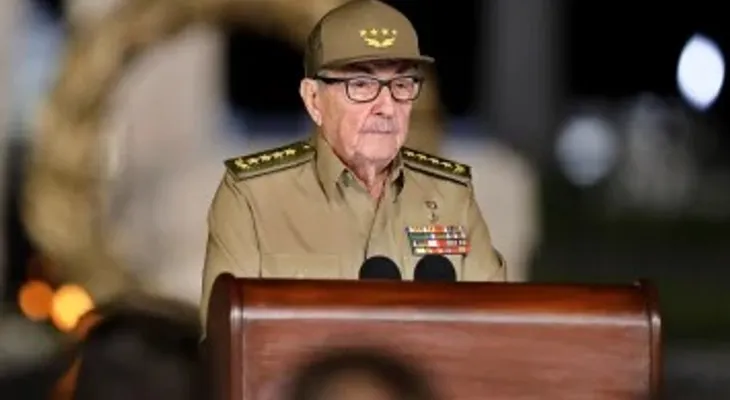 Raúl Castro reaparece en acto público en Cuba tras rumores sobre su salud