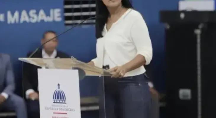 Ministerio de la Mujer realiza consulta nacional en la UASD para prevenir violencia contra las mujeres