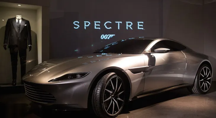 Pagan 3 millones y medio millones de dólares por el nuevo Aston Martin de James Bond