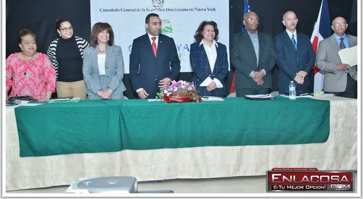 Decenas de dominicanos participaron en el taller de capacitación para alfabetizadores en NY