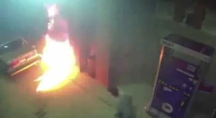 Intentó matar una araña y mira lo que pasó (VIDEO)