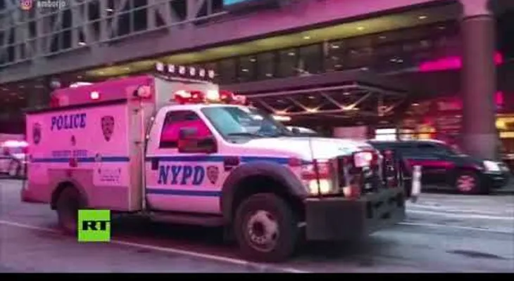 Primeras imágenes explosión en terminal autobuses de Nueva York; varios heridos y un sospechoso detenido