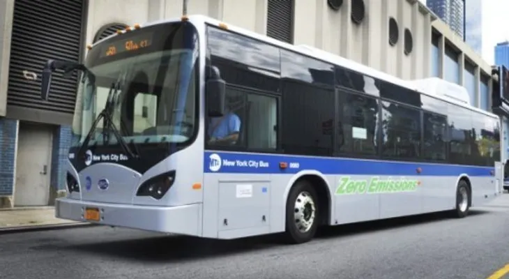 Reinauguran terminal de buses conecta alto Manhattan con Nueva Jersey y otros estados