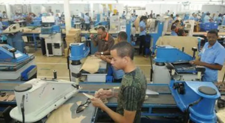 Empresarios estarían presionando para que el Gobierno extienda horario más de 8 horas