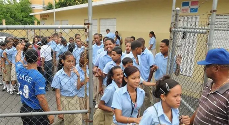 Comedores Económicos suplirán comida a 55 escuelas de tanda extendida