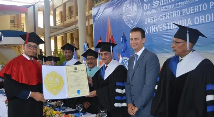 UASD gradúa 105 nuevos profesionales en su centro de Puerto Plata